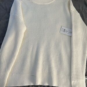 Time and Tru Women's Cream Crew Neck Sweater